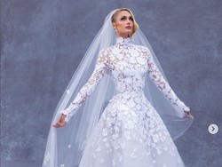 Cantiknya Paris Hilton Pakai Gaun Pengantin, Terinspirasi Grace Kelly