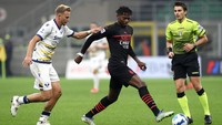 2.Rafael Leao (AC Milan). 7,10 dribble sukses per 100 menit dengan 68% tingkat kesuksesan. Foto: Getty Images/Marco Luzzani