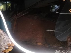 Seorang Warga Sumedang Tewas Tertimbun Longsor