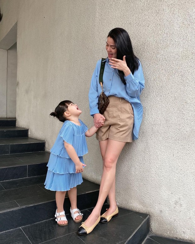 Alice Norin dan Alita Naora Lawi