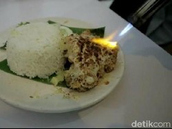 Huahh! Pedas Nikmat Ayam Krispi Bakar Sambal Ngebul di Probolinggo