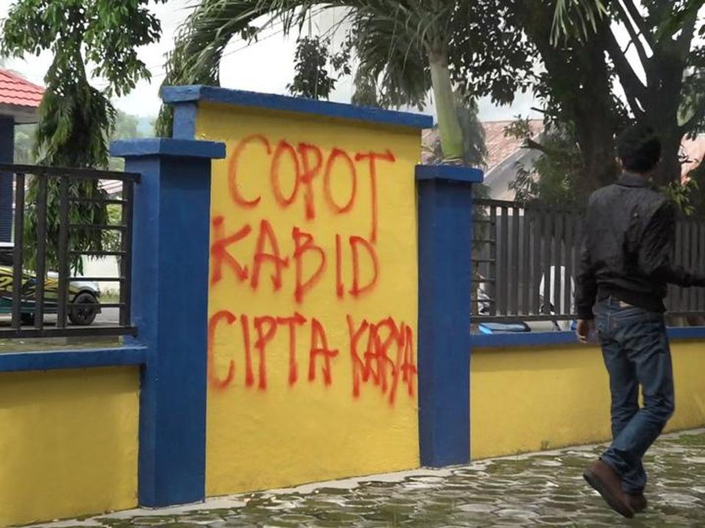 Polman Sering Banjir, Mahasiswa Tuntut Kadis-Kabid PUPR Dicopot