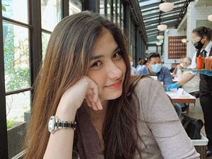 7 Foto Faye Nicole yang Viral Diserang Netizen, Dituding Jebak Vanessa Angel 7 Foto Faye Nicole yang Viral Diserang Netizen, Dituding Jebak Vanessa Angel