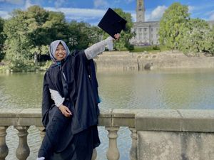 Cerita Lengkap Mahasiswi Jember Viral IPK 2 Koma Raih Beasiwa LPDP ke Inggris