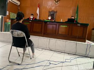 Jabar Hari Ini: Istri Dituntut 1 Tahun Gegara Omeli Suami-Kakek Perkosa Gadis Jabar Hari Ini: Istri Dituntut 1 Tahun Gegara Omeli Suami-Kakek Perkosa Gadis