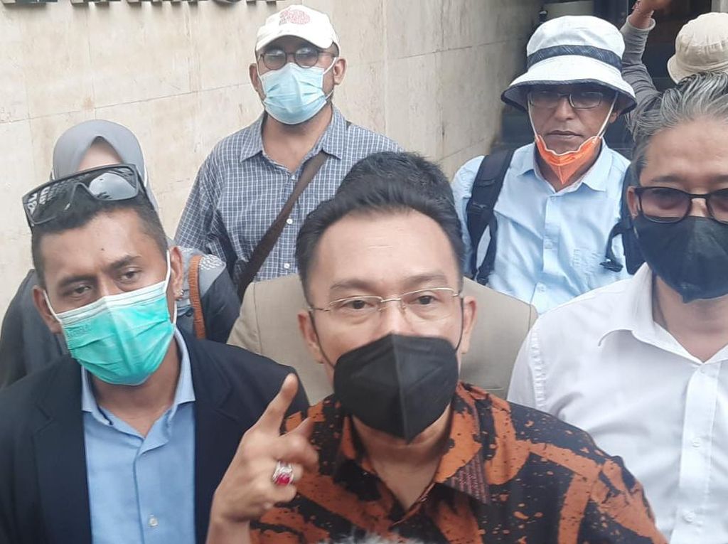 Polisi Tolak Laporan Aktivis ke Luhut-Erick Thohir soal Isu Bisnis PCR