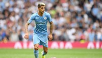 Joao Cancelo sudah bermain 11 kali dan mencatatkan dua assist sejauh ini di Liga Inggris. Bisa terus tampil gemilang, Cancelo? (Getty Images)