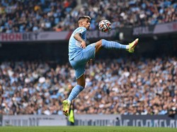 Joao Cancelo, bek sayap kiri Manchester City ini sudah mengemas tiga assist di Liga Inggris. Di Liga Champions lagi panas, dengan dua gol dan tiga assist dari empat laga (Getty Images)