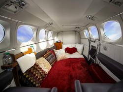 Khusus 18+, Maskapai Ini Bikin Layanan Seks di Jet Pribadi