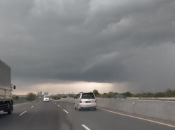 Catat, BMKG Keluarkan Prakiraan Cuaca Buruk 3 Hari di Jatim