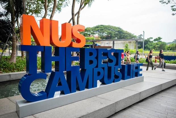 Fakultas kedokteran menjadi fakultas kedokteran terbaik di Singapura