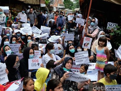 Pengungsi Afghanistan Kembali Geruduk Kantor UNHCR Jakpus