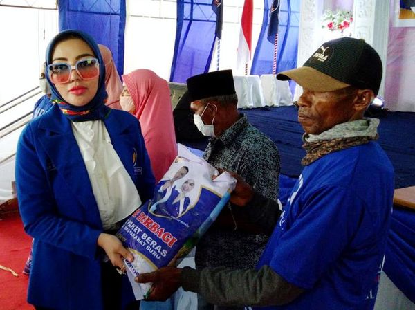 Sebar 40 Ton Beras untuk Masyarakat Kurang Mampu