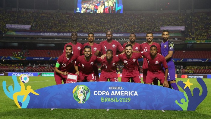 Timnas Qatar SAO PAULO, BRAZIL - JUNE 19: Players of Qatar pose for the team photo during the Copa America Brazil 2019 group B match between Colombia and Qatar at Morumbi Stadium on June 19, 2019 in Sao Paulo, Brazil. (Photo by Alexandre Schneider/Getty Images)