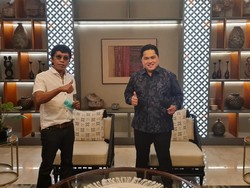Adian Napitupulu Ungkap Upaya Adu Domba Hasto-Puan Vs Erick Thohir