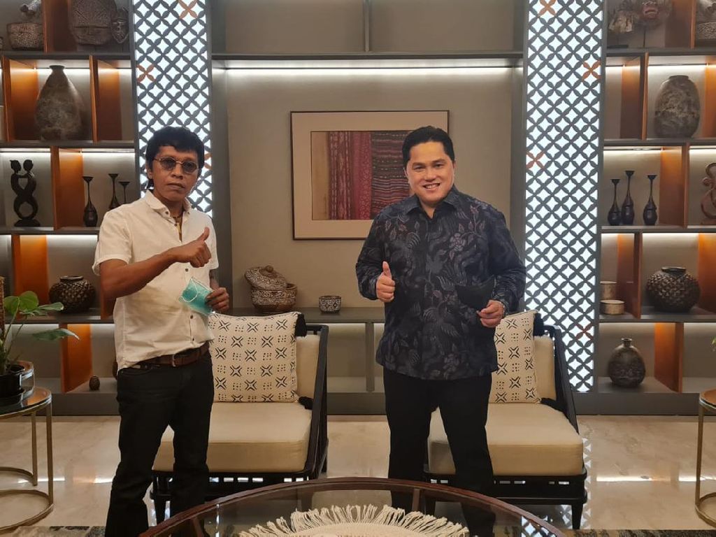 Adian Napitupulu Ungkap Upaya Adu Domba Hasto-Puan Vs Erick Thohir Adian Napitupulu Ungkap Upaya Adu Domba Hasto-Puan Vs Erick Thohir