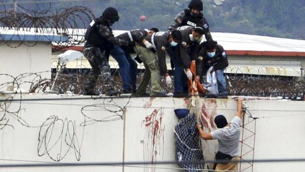 Baku Tembak Geng Narkoba Tewaskan 68 Napi di Penjara Ekuador