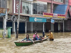 Banjir Sintang Kalbar Sudah 4 Pekan, Ini Penyebab dan Kondisi Terbarunya Banjir Sintang Kalbar Sudah 4 Pekan, Ini Penyebab dan Kondisi Terbarunya