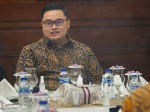 Cegah Korupsi, Mas Dhito Ubah Transaksi Belanja dengan Transaksi Non Tunai Cegah Korupsi, Mas Dhito Ubah Transaksi Belanja dengan Transaksi Non Tunai