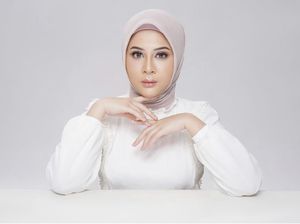 Kesha Ratuliu Salut dengan Ketegaran Marsha Aruan Kesha Ratuliu Salut dengan Ketegaran Marsha Aruan