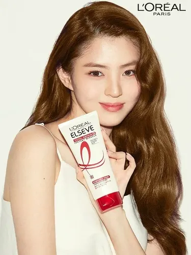 Han So Hee untuk L'OREAL Paris