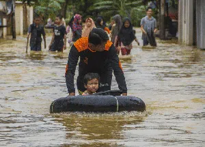 Ini Penyebab 6 Kabupaten di Kalbar Hampir Sebulan Masih Banjir Ini Penyebab 6 Kabupaten di Kalbar Hampir Sebulan Masih Banjir