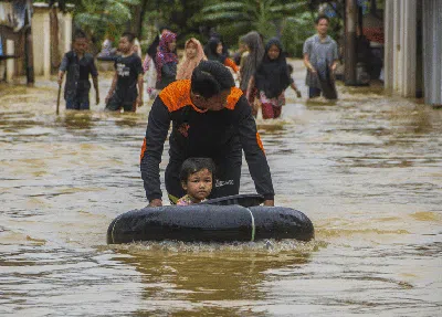 Ini Penyebab 6 Kabupaten di Kalbar Hampir Sebulan Masih Banjir