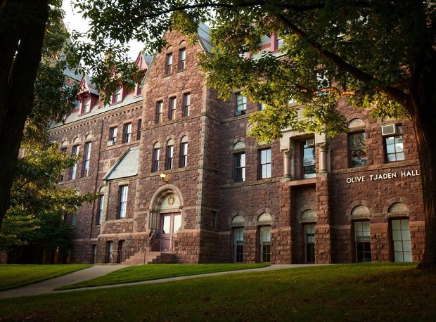 Cornell University termasuk dalam Ivy League