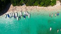 Maya Bay: Rusak gegara Turis, Ditutup, dan Kini Terima Wisatawan Lagi