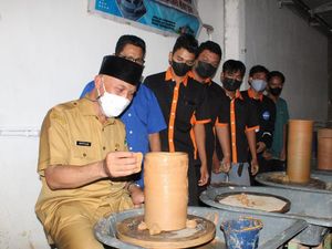 Pemprov Sumbar Dorong OPD Belanja Hasil Produk Siswa SMK