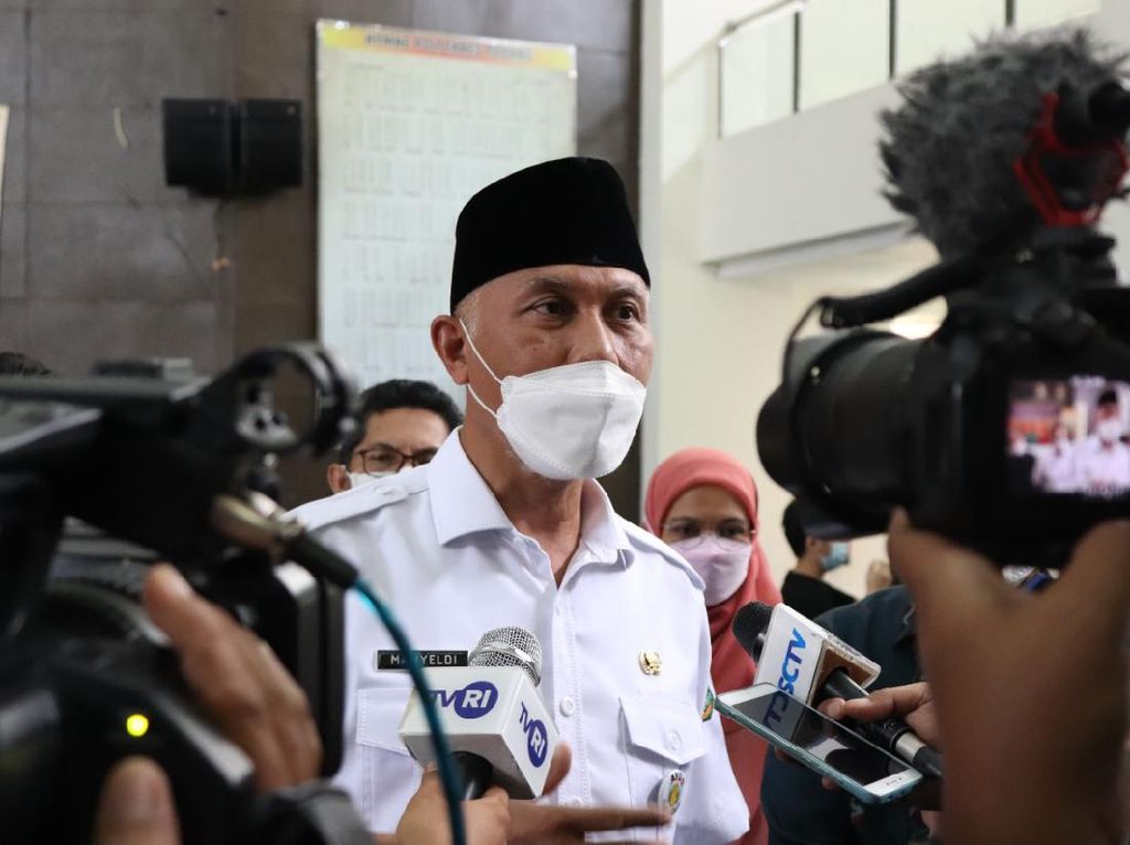 Gubernur Sumbar Tolak Pemberhentian Ketua DPRD Solok Gubernur Sumbar Tolak Pemberhentian Ketua DPRD Solok