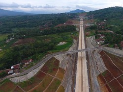 Pengumuman! 4 Seksi Tol Cisumdawu Bakal Beroperasi Bulan Depan