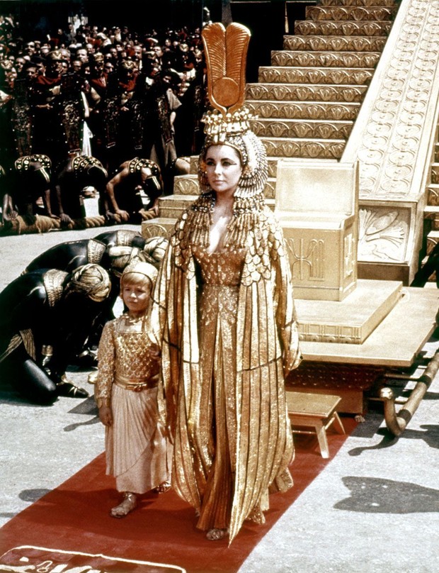 Kostum Cleopatra/