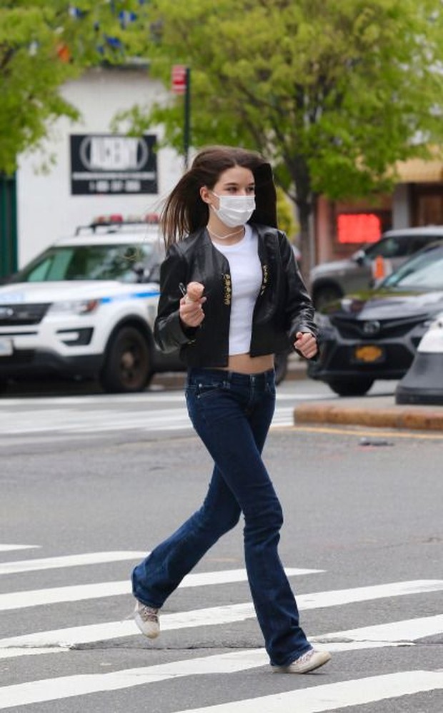 Foto: pinterest.com/Stylecaster Gaya edgy Suri Cruise/