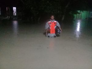 Diguyur Hujan Sejak Sore, Sejumlah Lokasi di Grobogan Tergenang Banjir