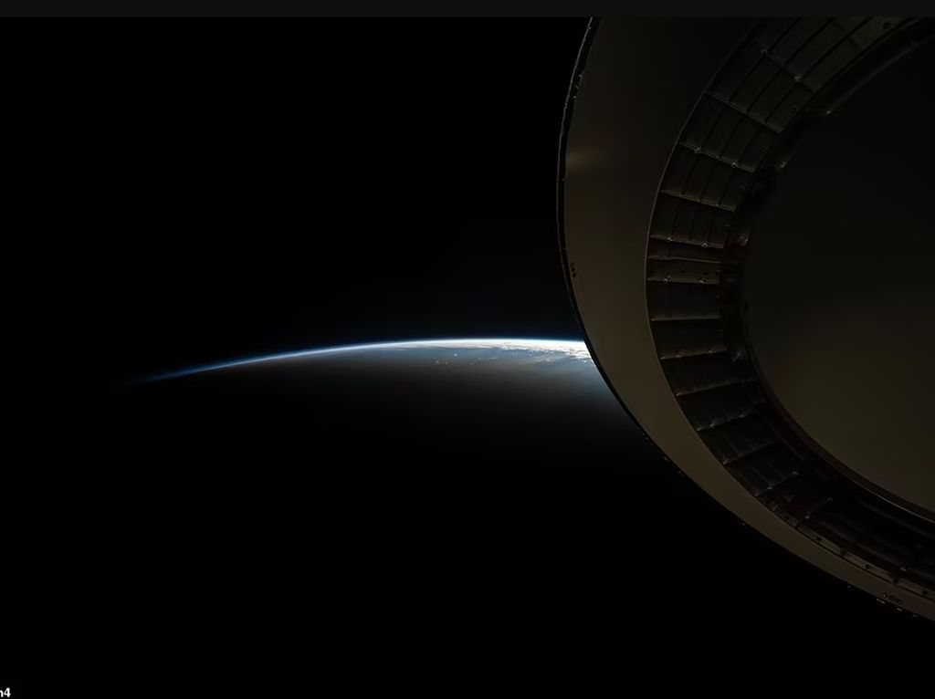 Mengagumkan! Pemandangan Bumi dari Kapsul SpaceX Mengagumkan! Pemandangan Bumi dari Kapsul SpaceX
