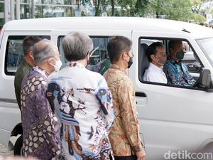 Belum Dijual untuk Umum, Mobil Listrik Ini Dijajal Duluan oleh Jokowi