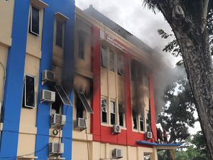 Ruang Server Meledak, Gedung Disdukcapil Palembang Terbakar
