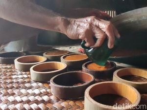 Begini Proses Bikin Gula Aren Khas Kampung Kuta Ciamis yang Manis Alami