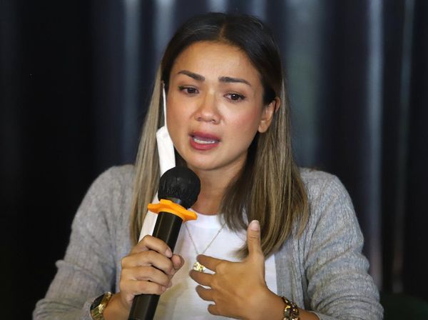 Air Mata Nirina Zubir: Dikerjai ART yang Jadi Mafia Tanah