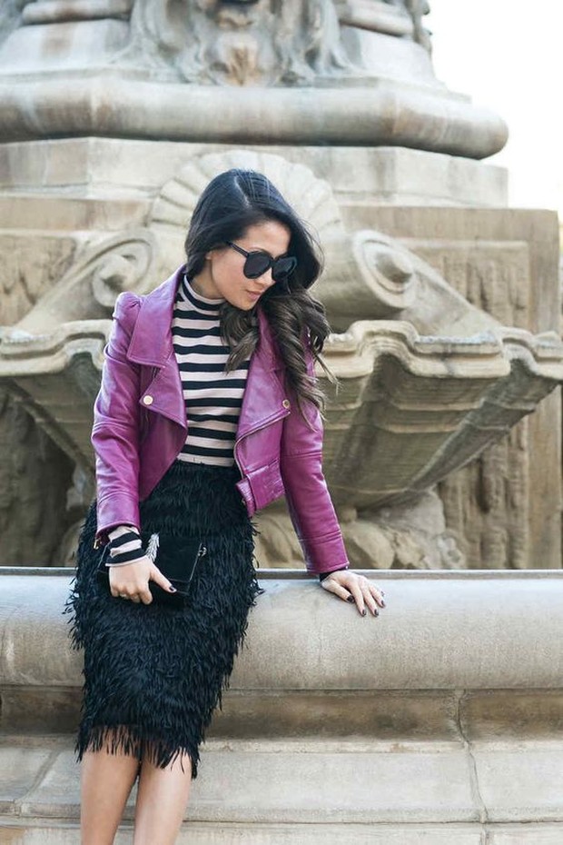 Pakailah leather jacket yang memiliki jewel toned