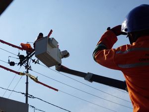 Perkuat Suplai Listrik, PLN Bangun Jaringan Baru di Karanganyar