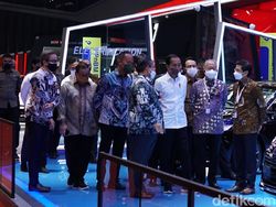 Bahagianya Alif, Dapat Kaos dari Jokowi di Hari Ulang Tahunnya