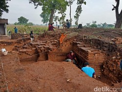 4 Tahun Tertutup Tanah Sejak Ditemukan, Situs Pandegong di Jombang Diekskavasi