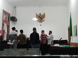 Praperadilan Kasus Pinjol, Pengacara Minta Tersangka Dihadirkan ke Sidang