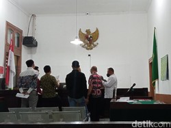 Praperadilan Kasus Pinjol, Pengacara Minta Tersangka Dihadirkan ke Sidang