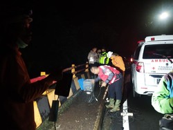 Hujan-Berkabut, Pencarian Pria Hilang di Cadas Pangeran Dilanjut Besok