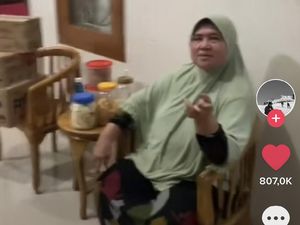 Remaja Ini Ketemu Mamah Dedeh Pakai Baju Laknat, Reaksi Sang Ustazah Viral
