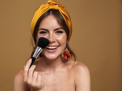 5 Makeup Looks Terbaik untuk Acara Pesta hingga Ngantor