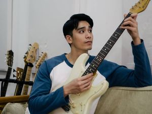 Putra Zhu Hou Ren Tinggalkan Agensi Yang Membesarkan Namanya Selama Empat Tahun